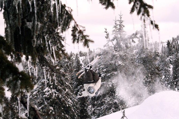 Front Flip. Foto: Linus Ehrenstrhåle. Åkare: Dennis Lantz.