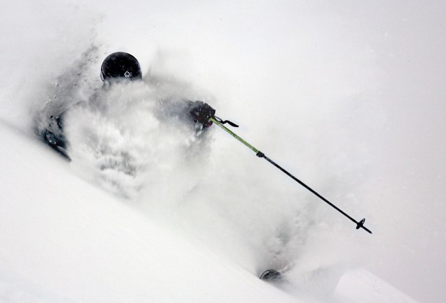 "Lite" nysnö att jobba med :-)
1m på . Foto: Johan Yveborg. Åkare: Johan Isaksson.