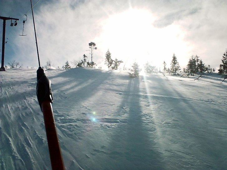 Fin bild från snowboard-tripp till stöten sportl. Foto: Calle Tibblin. Åkare: Calle Tibblin.