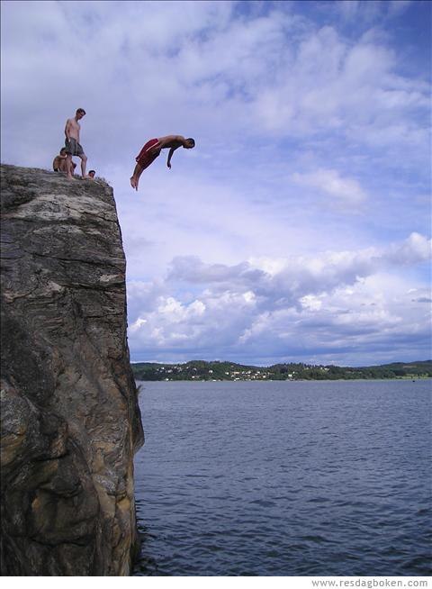 9 meter. Foto: Elliot Dearman. Åkare: albert brandt.