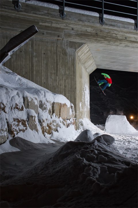 Stalefish in i wallride under järnvägen i Geilo. Foto: Emil Eriksson. Åkare: Marcus Lindström.