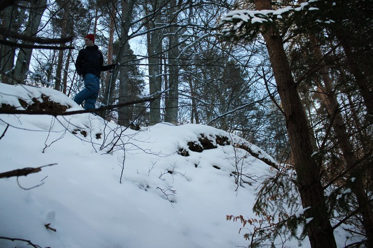 Mot slutet av offpiståket kan man välja att kör. Foto: Fabian Rimfors. Åkare: Erik Blomqvist.