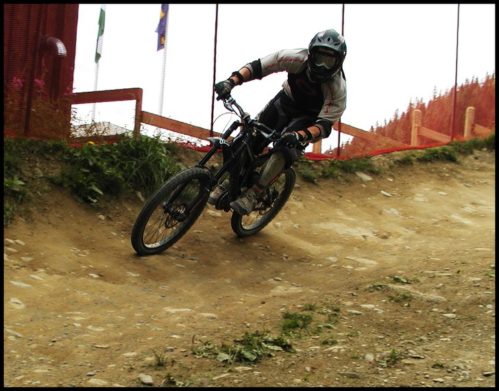 Fast in a berm. Foto: Kjell Holtenkrans. Åkare: Jag (jocke).