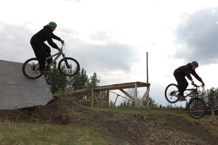 fet bild:D. Foto: Anna. Åkare: Alex och Matte.