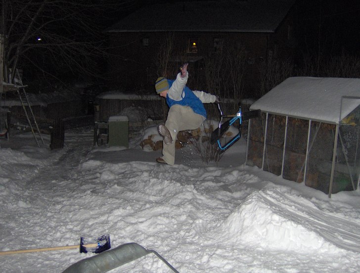 Lite parkchill e aldrig fel!

På bilden visas e. Foto: Henning Alesund. Åkare: Frans.