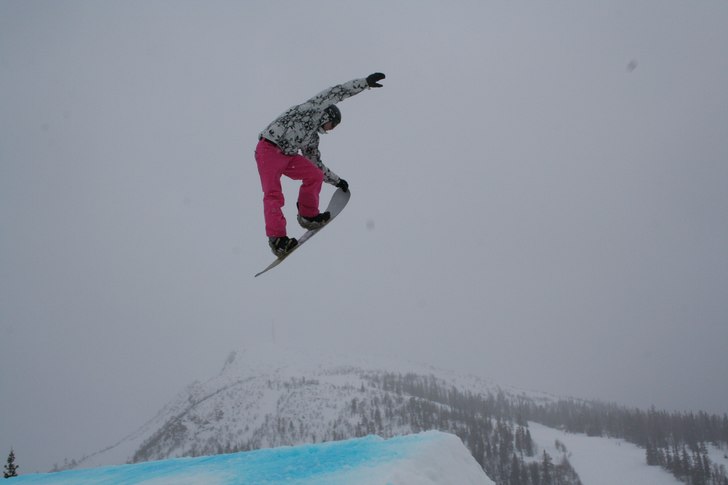 bigjump cupen i vemdalen påsk 05. Foto: christian eriksson. Åkare: Mackan från kungälv.
