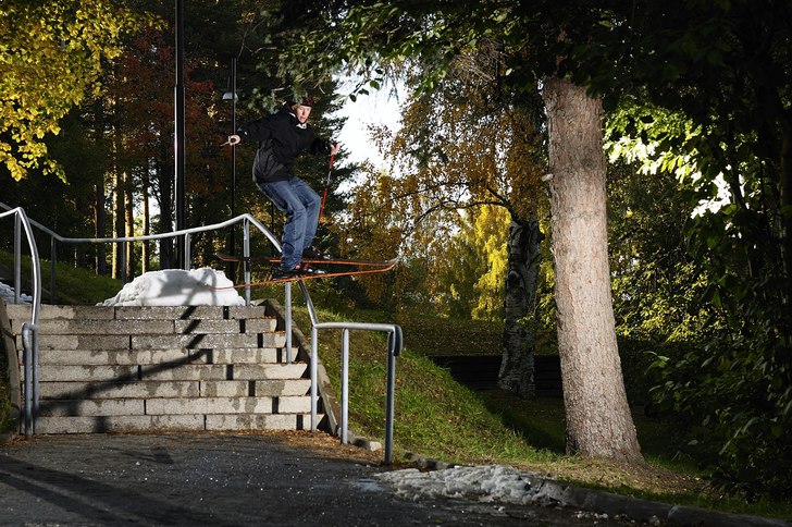 website: http://thomascharry.free.fr
 http//thoma. Foto: Thomas Charry. Åkare: Martin Tunlind.