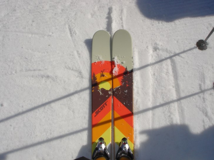 nya skidorna för året mmmm.