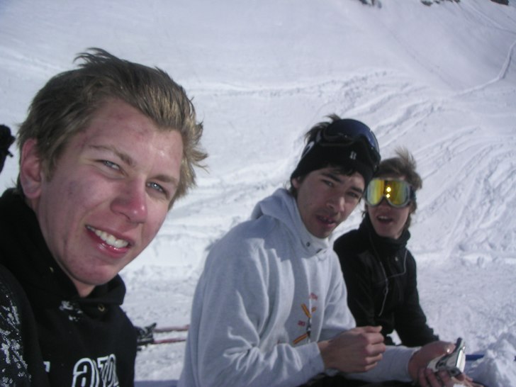 vi mådde rätt bra där!. Foto: Jakob. Åkare: Musse alex och ja.