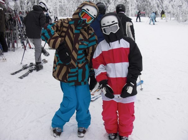 eey we look like guys...AWESOME 8D haha. Åkare: Nathalie sjöström & Rebecca rådfalk.