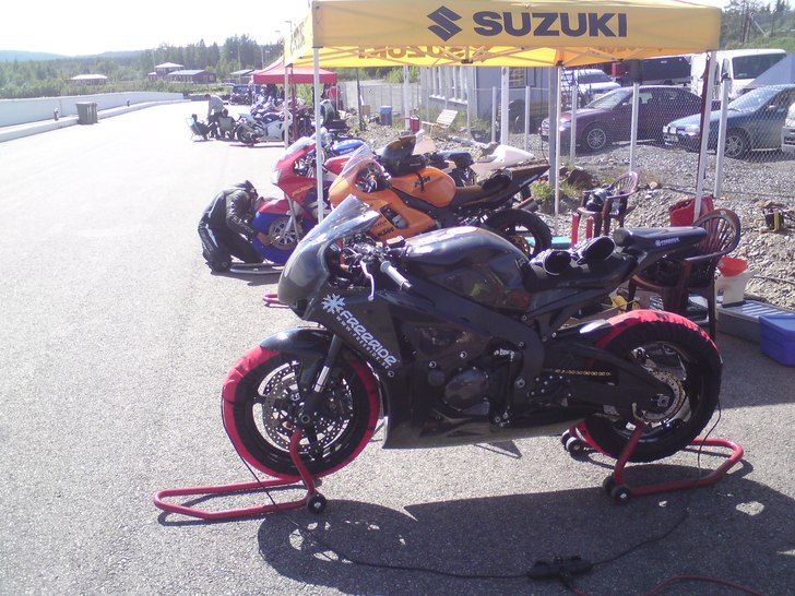 Min nya leksak.. Foto: Johan Åberg. Åkare: Honda cbr 1000 rr -08.