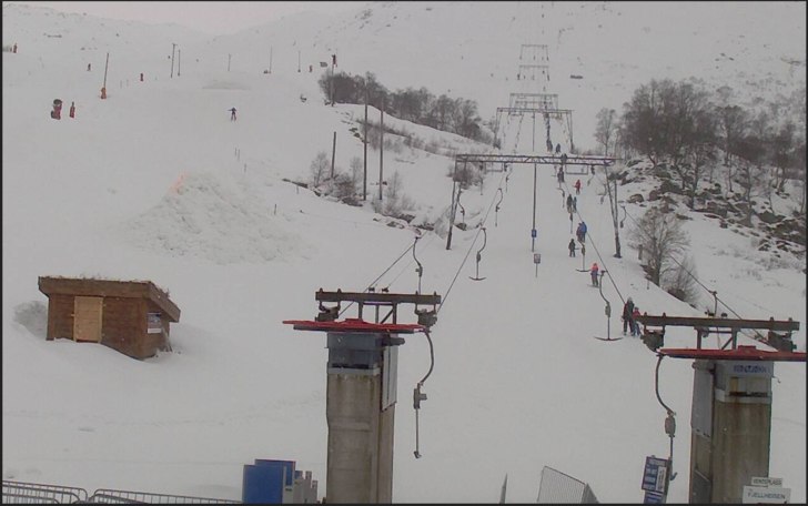 Torsdag 18 februar
Vi har lett snøvær i bakken i.