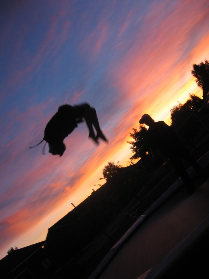 simp da man. Foto: Jakob Ovall. Åkare: Simon Eriksson // Lukas Hallquist står brevid.