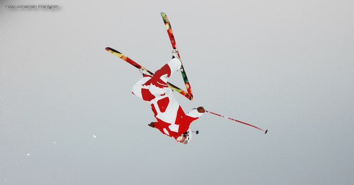 Underbar Backflip under Uppsala slopestyle!. Foto: Jonathan Wahlgren. Åkare: -Skriv i kommentar-.