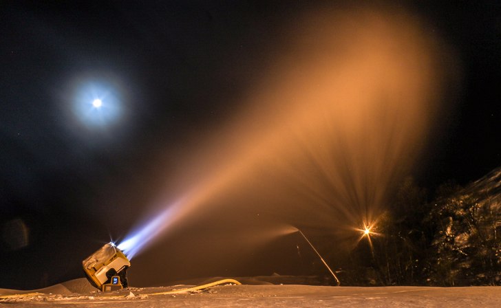 Åpning, men ikke stolheisen
Vi har fått et kraft.