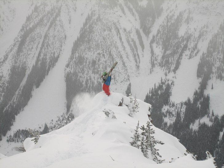 på väg till ett åk i kicking sparka lite å kä. Foto: Freddie karlsson. Åkare: Raymond Paldanius.
