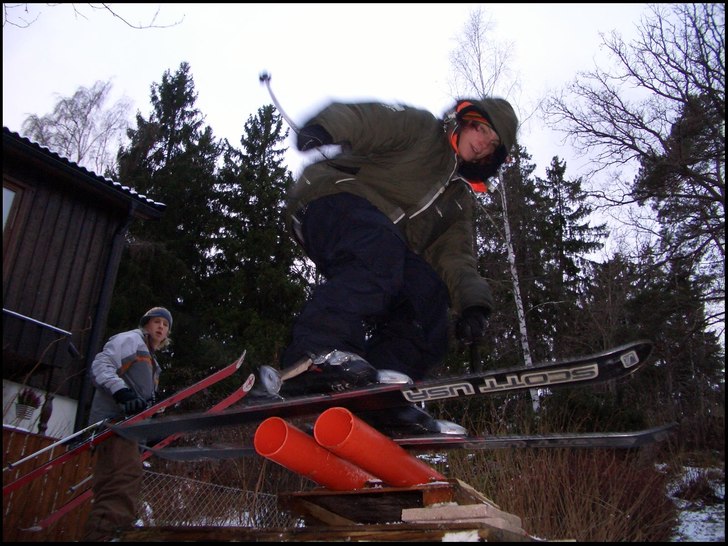 jonisen några veckor innan han bröt knät. Foto: Nicke Jacobsson. Åkare: Jonas Wall.