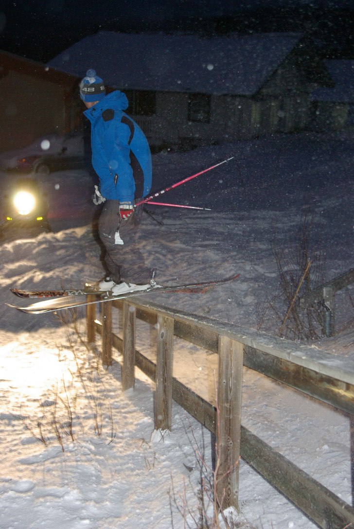 Trä nummer 2. Foto: emil. Åkare: Tom-Oliver.