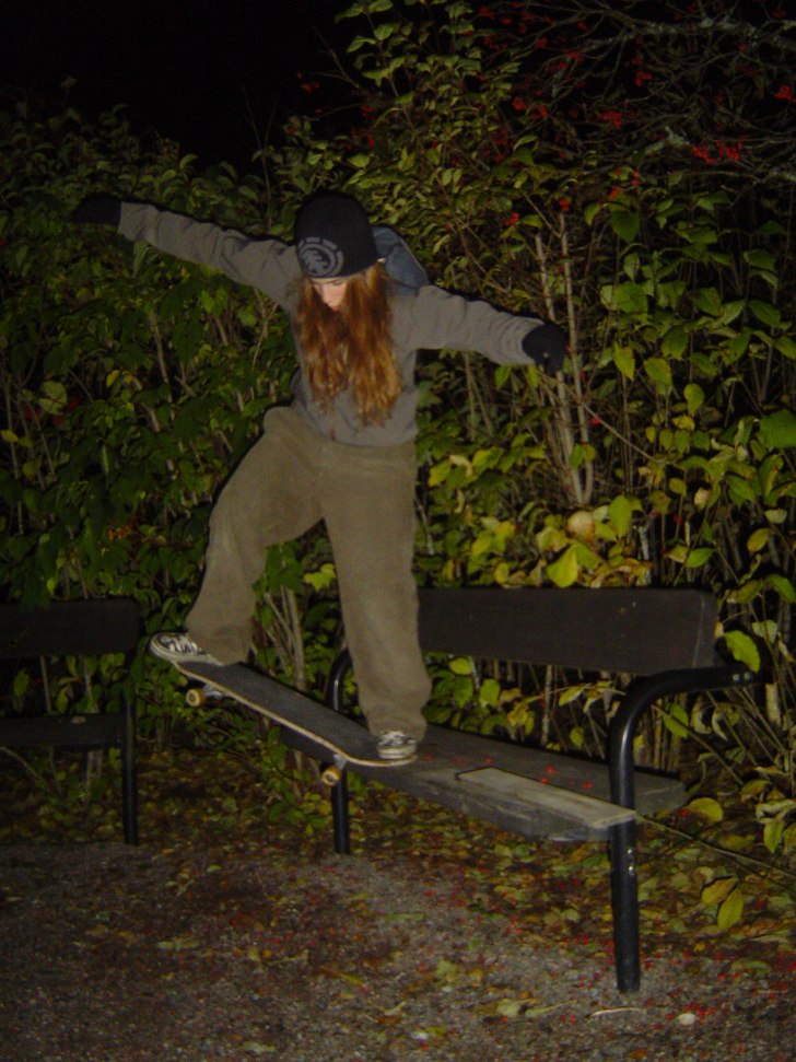 Hopp upp och hopp ner!;). Foto: Kj. Åkare: Jag (Anna).