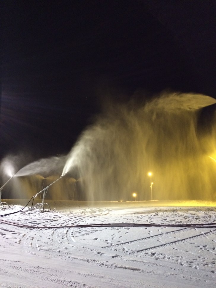 Snøkanonene har startet
Første kveld med snøkan.