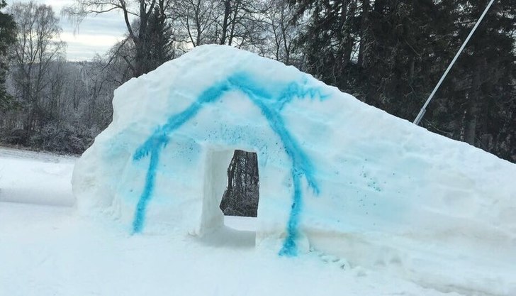 Snøvær
Det snør nå i bakken , jippi :)
.