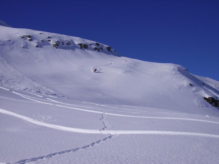 Ovanför La Sache dalen. . Foto: andreas jansson. Åkare: alexander engvall.