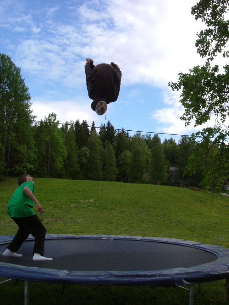 Trevlig höjd=). Foto: Rasmus Trolin. Åkare: Robin Trolin.