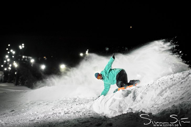 Lite kvällssession i Gästrappet.... Foto: Simon Sjörén - www.sjoren.se. Åkare: Kristian Axelsson.