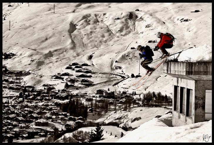 4:58. Thats only 2 mins to get down to the Pub Mon. Foto: Rob Hamilton-Smith. Åkare: The Dualing Brothers.