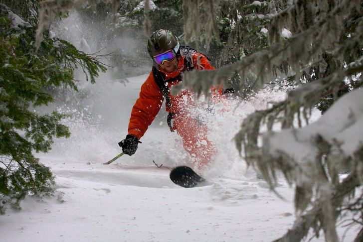 Skogsåkning i Nordamerika. En fotodag som börjad. Foto: Alexander Ovinder. Åkare: Fredrik Trella.