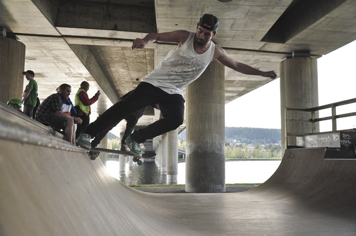 Lärde mig att göra detta trixx här om dagen i s. Foto: Robbin Gälliner (Salkey på freeride). Åkare: Jesper "Jeppenator" Norén.