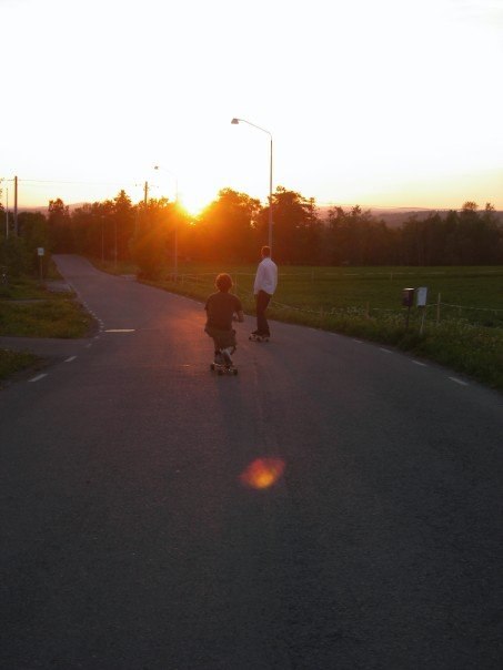Kvällsåk. Foto: anna mangs. Åkare: anders mangs, jonte leijonberg.