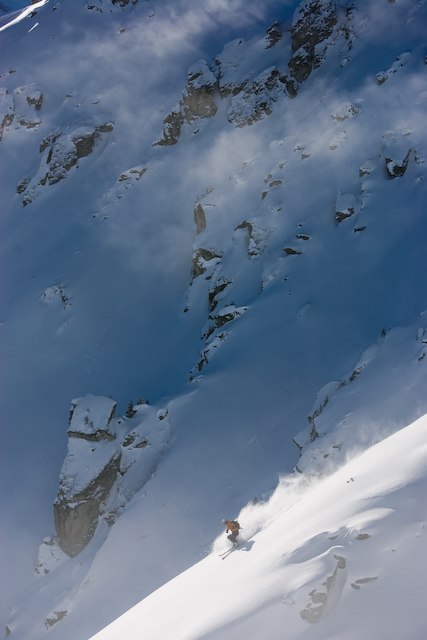 Siviez sidan på en magisk dag med Mt Gond i bakgr. Foto: Francois Panchard. Åkare: Marcus Lantz.