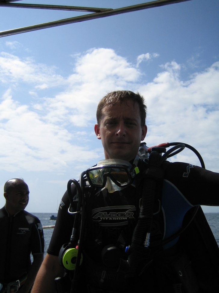 Efter dyk, dykläkarkurs på Bandos, Maldiverna. Foto: Jesper Johnsson.