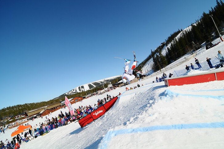 På stadium railjam. Foto: -. Åkare: Cristopher Hjälmeby.