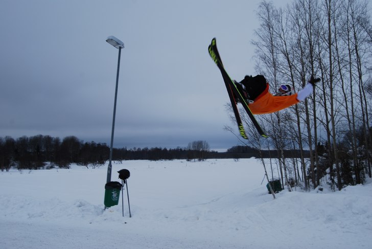 Backflip. Foto: Niklas Ärlig. Åkare: Daniel Rask.