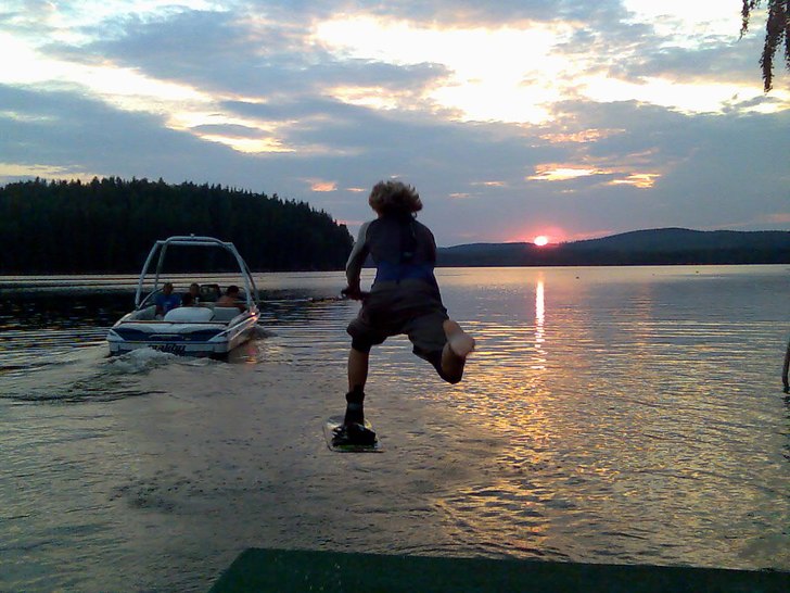 Hoppstart. Foto: Jonas. Åkare: Nicklas K.