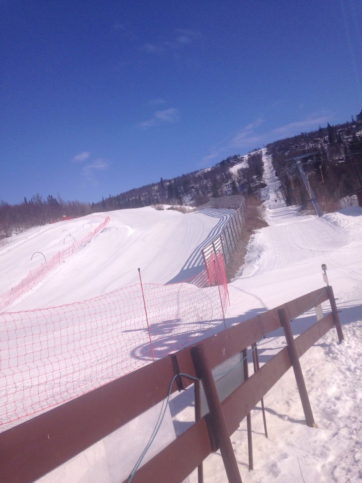 Siste åpningsdag⛷
Siste åpningsdag byr på kna.
