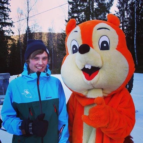 Klare for en flott søndag i Varingskollen!
Vi er .