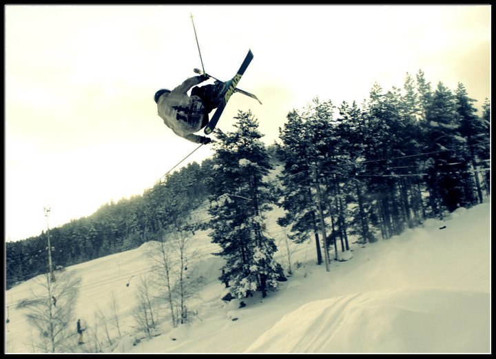 Flat 5 mute - källviksbacken. Foto: Fanny Omne. Åkare: Fabian Omne.