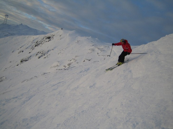 Sweeeet dag i ravinen i Åre! Vindstilla och -5! . Foto: Fredrik Nyman. Åkare: Johan Jansson.