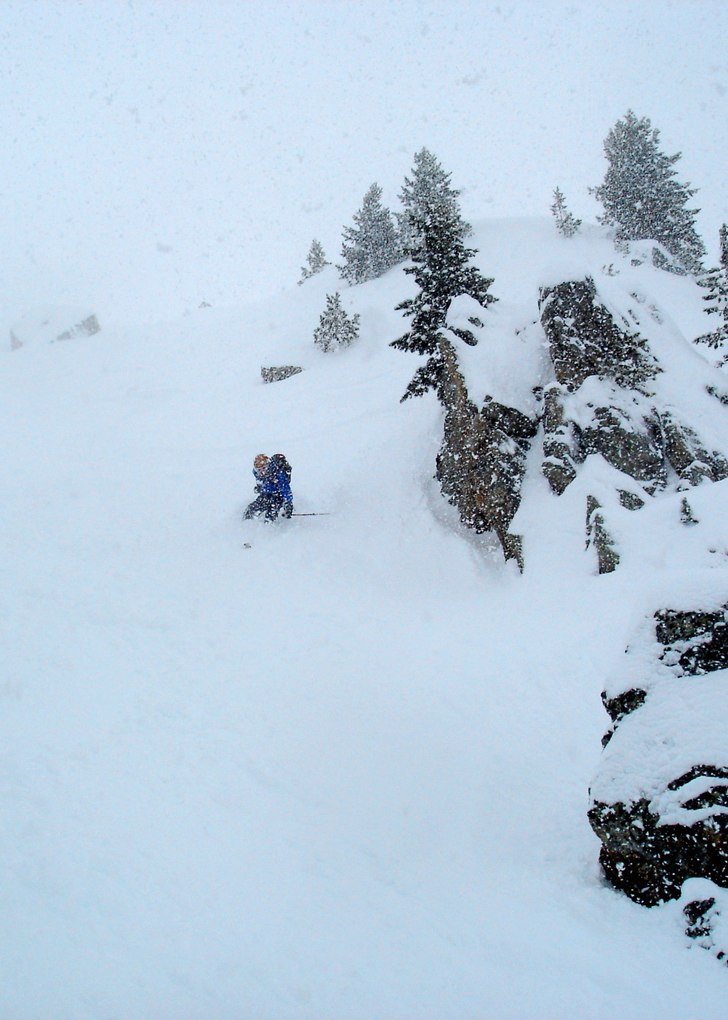 Tyvärr ganska blöt och tung snö, men vad gör d. Foto: Fajer Wennerberg. Åkare: Urban Nyblom.