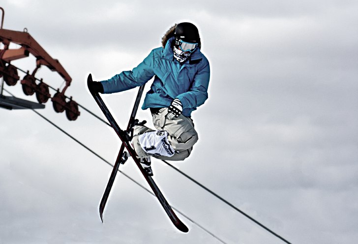 En baklängessnurr med BLUUNT i finalen på Catass. Foto: Jonas nånting. Åkare: Jesper "Jeppenator" Norén.