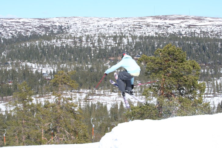 Jag gör en mute. Foto: Linus Ehrenstråhle. Åkare: Filip Ehrenstråhle.