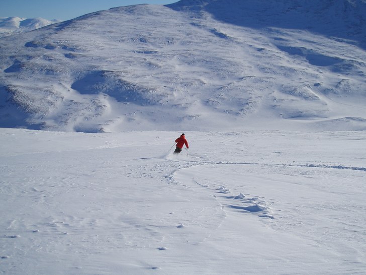 Efter att ha virrat runt i Svartabjörn så hittad. Foto: Per Torkkeli. Åkare: sante.