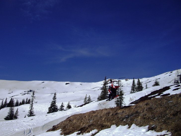 "Rock drop" Tailgrab. Foto: Pontus Lindberg. Åkare: Oskar Lindberg.
