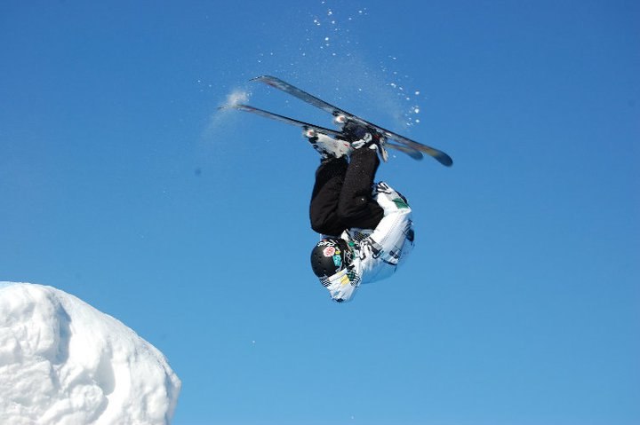 Foto: Patrik Lindén. Åkare: Hampus Sjögren.