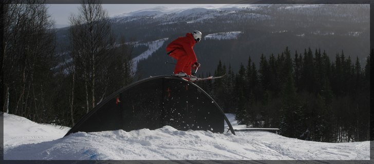 Vi drog ett gäng till Åre nu i våras, Max står. Foto: Max Andersson. Åkare: Jens Halmkrona.