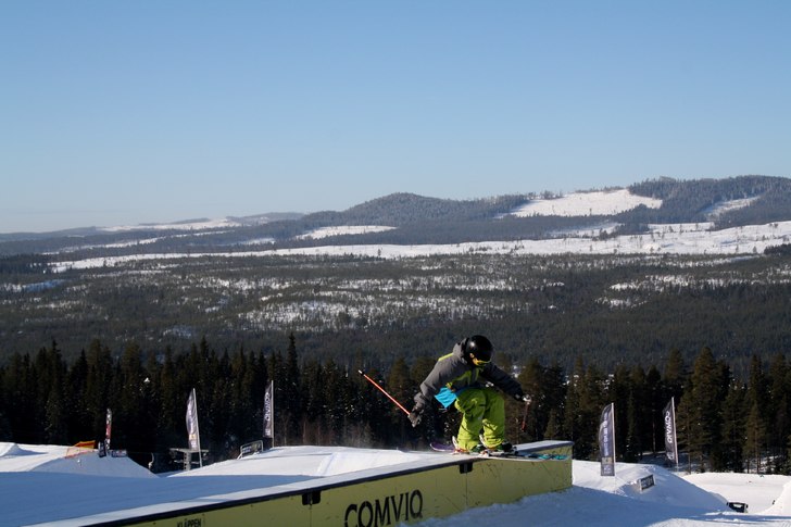 solig dag i kläppen. Foto: Karin Jonsson. Åkare: Gustav Kindgren.