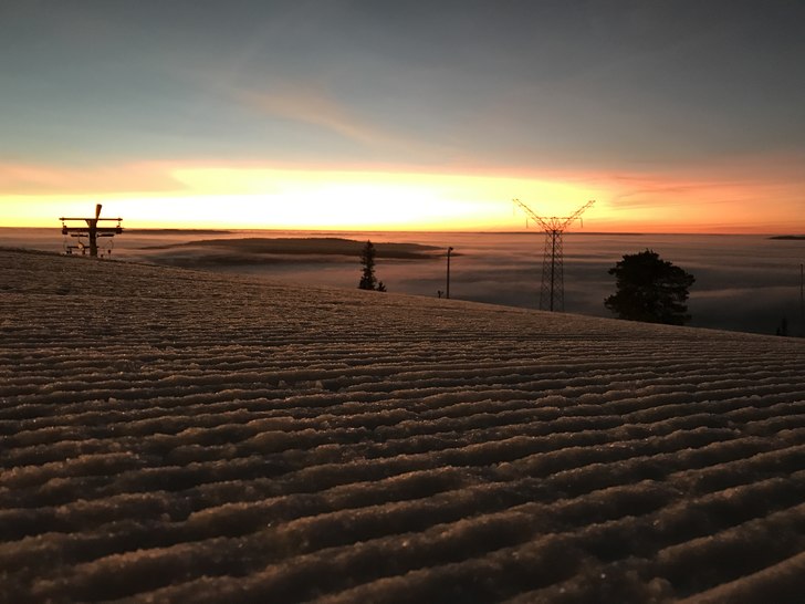 Snart helg!
Vi holder åpent hver dag fra kl 09.30.